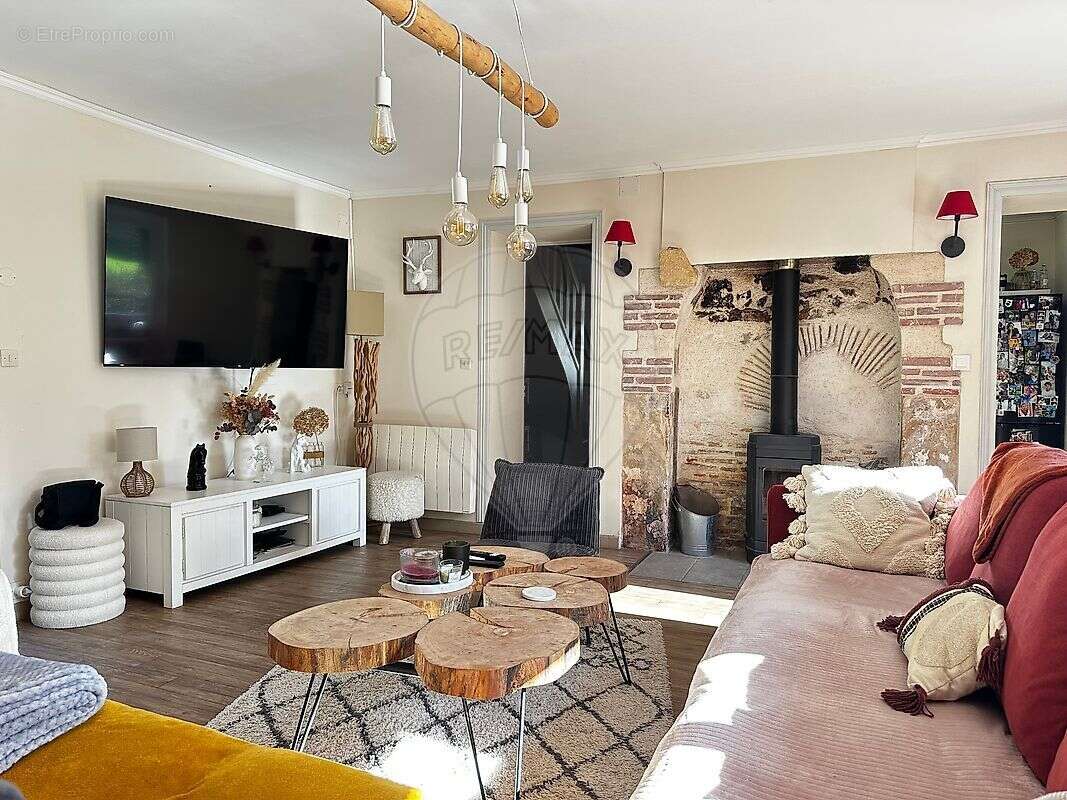 Maison à LA CHAPELLE-HUGON