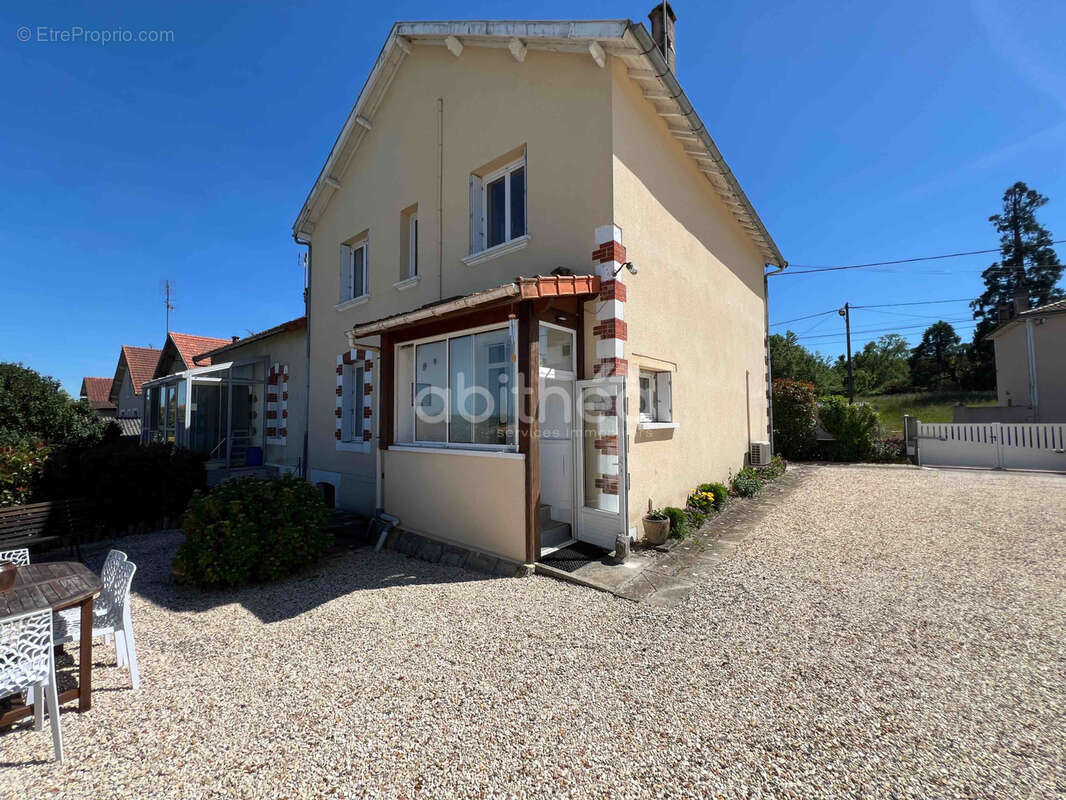 Maison à MAZIERES