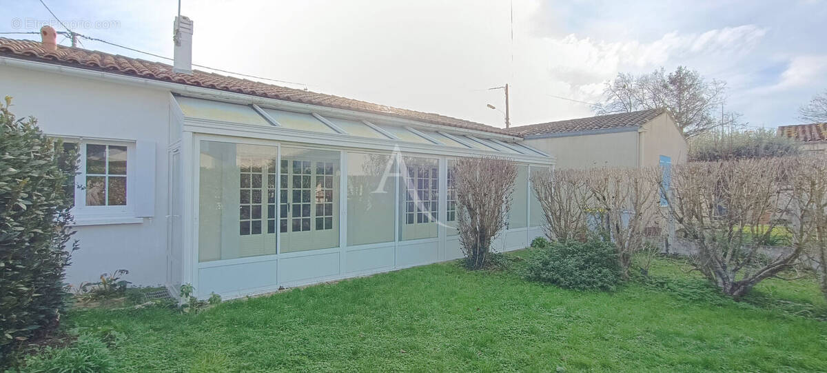 Maison à PORT-DES-BARQUES