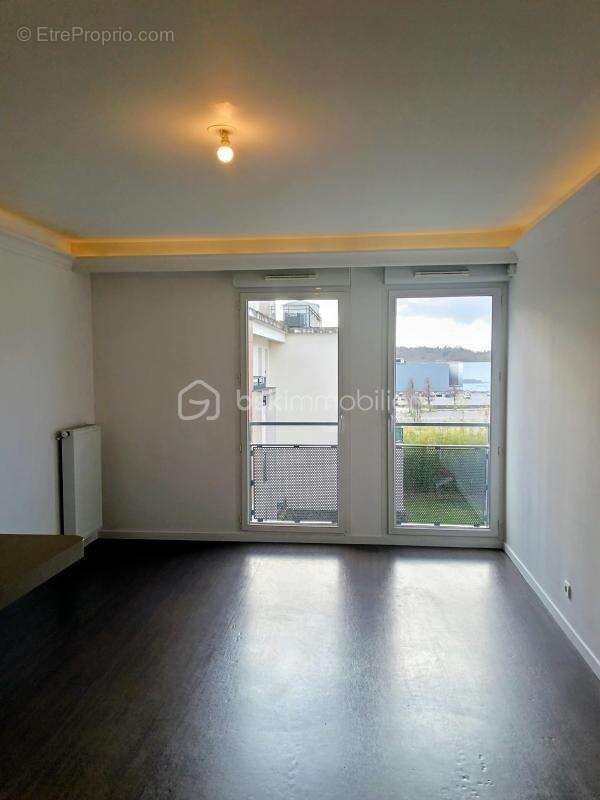 Appartement à DAMMARIE-LES-LYS