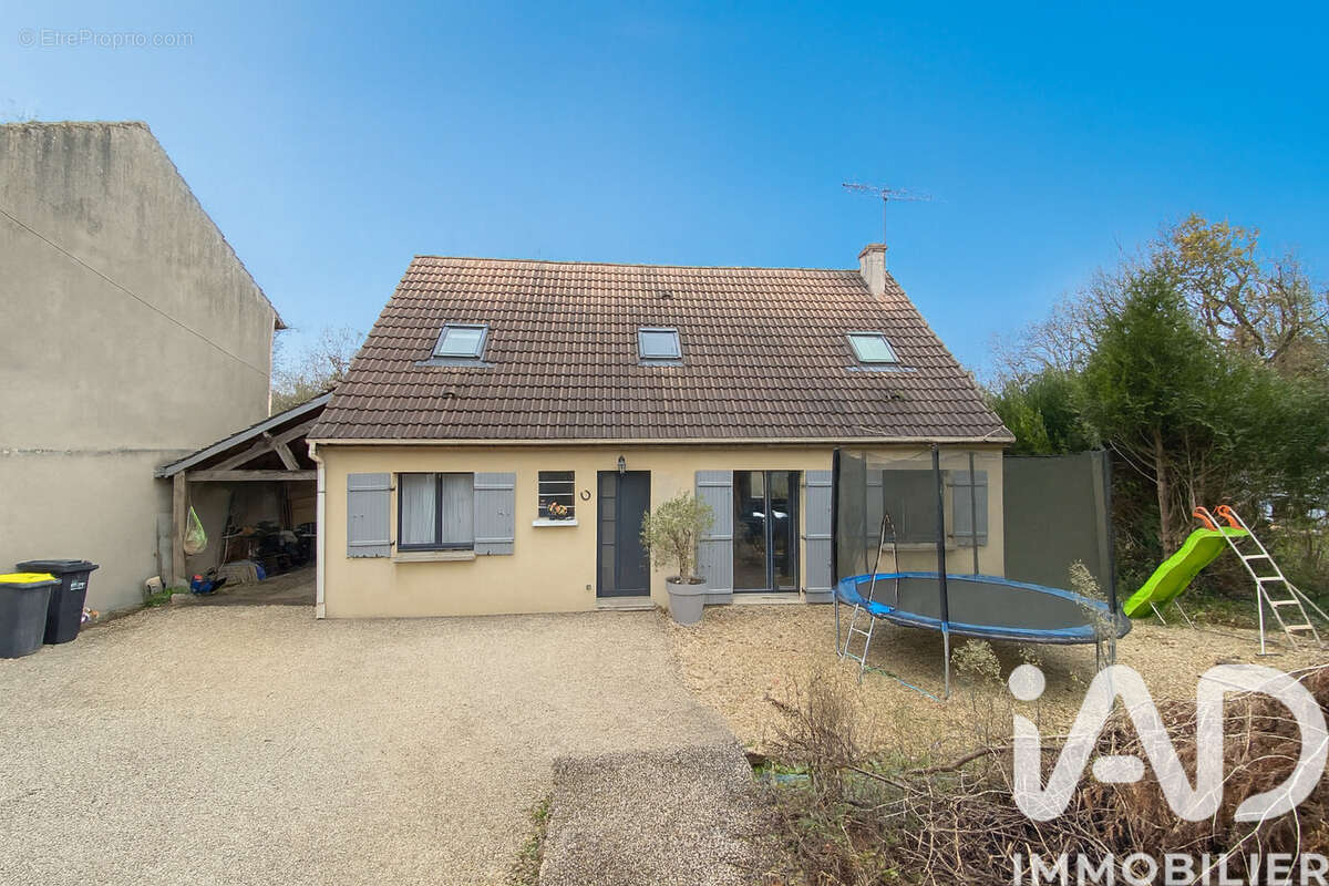 Photo 3 - Maison à MALESHERBES