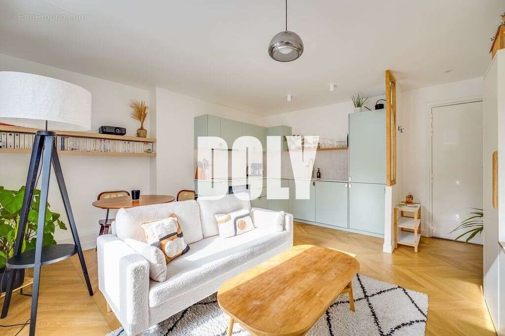 Appartement à PARIS-10E