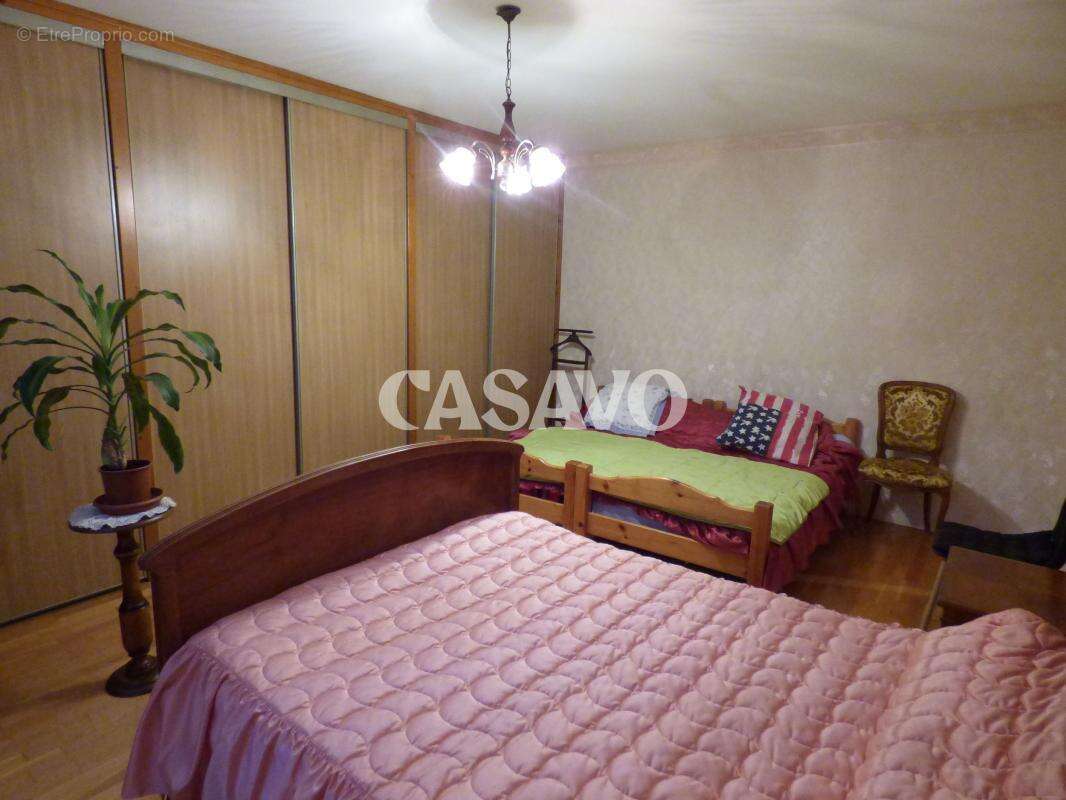 Vente Maison 5 pièces de 186m² - 38780 Eyzin-Pinet - photo 7