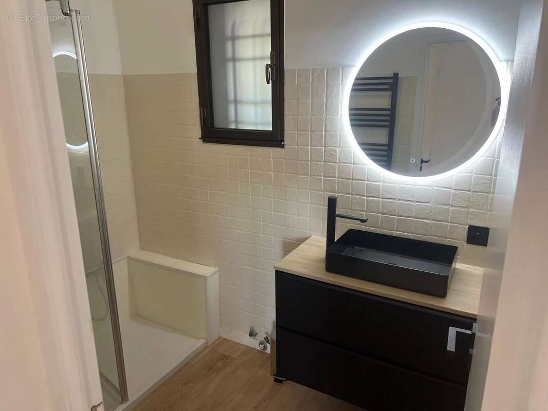 Appartement à VILLENEUVE-LOUBET