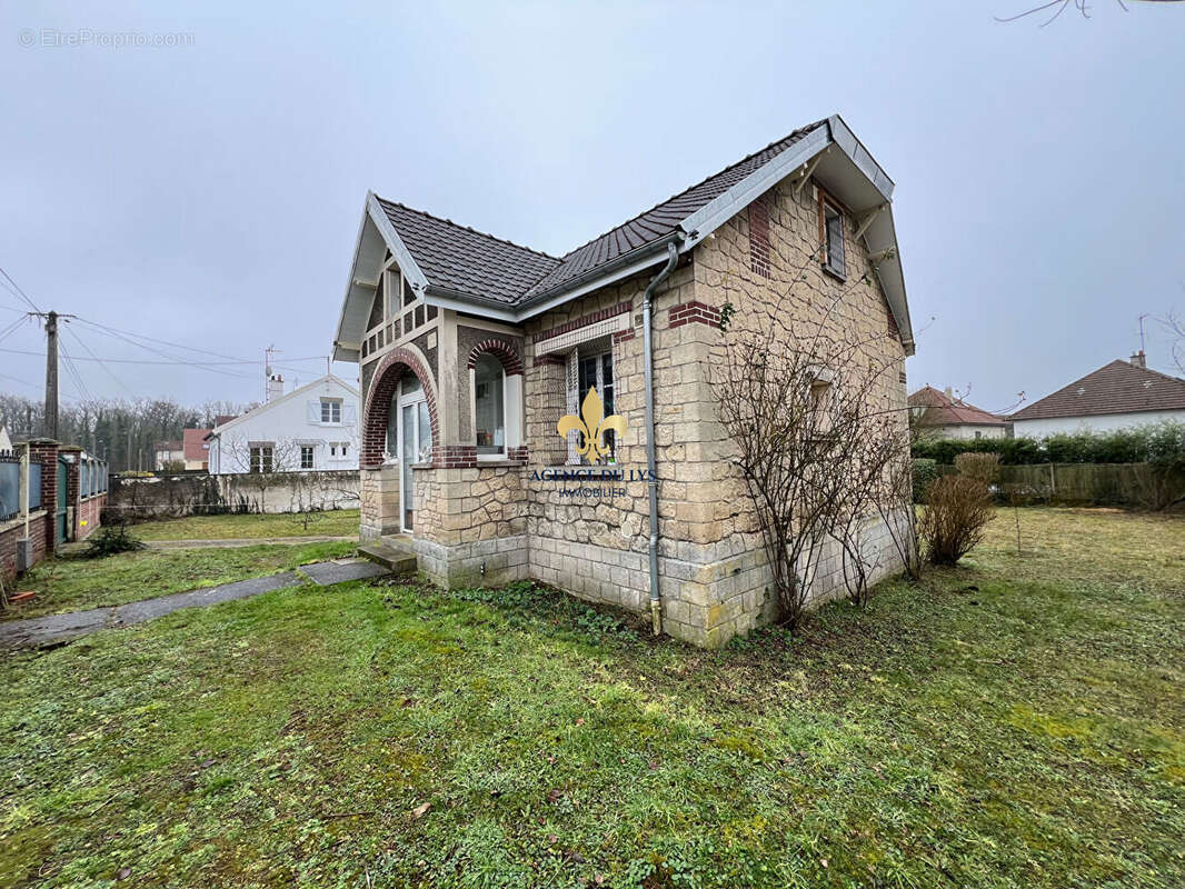 Maison à VINEUIL-SAINT-FIRMIN