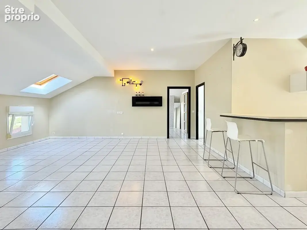 Appartement 159 m² à Ars-Sur-Moselle  - photo 5