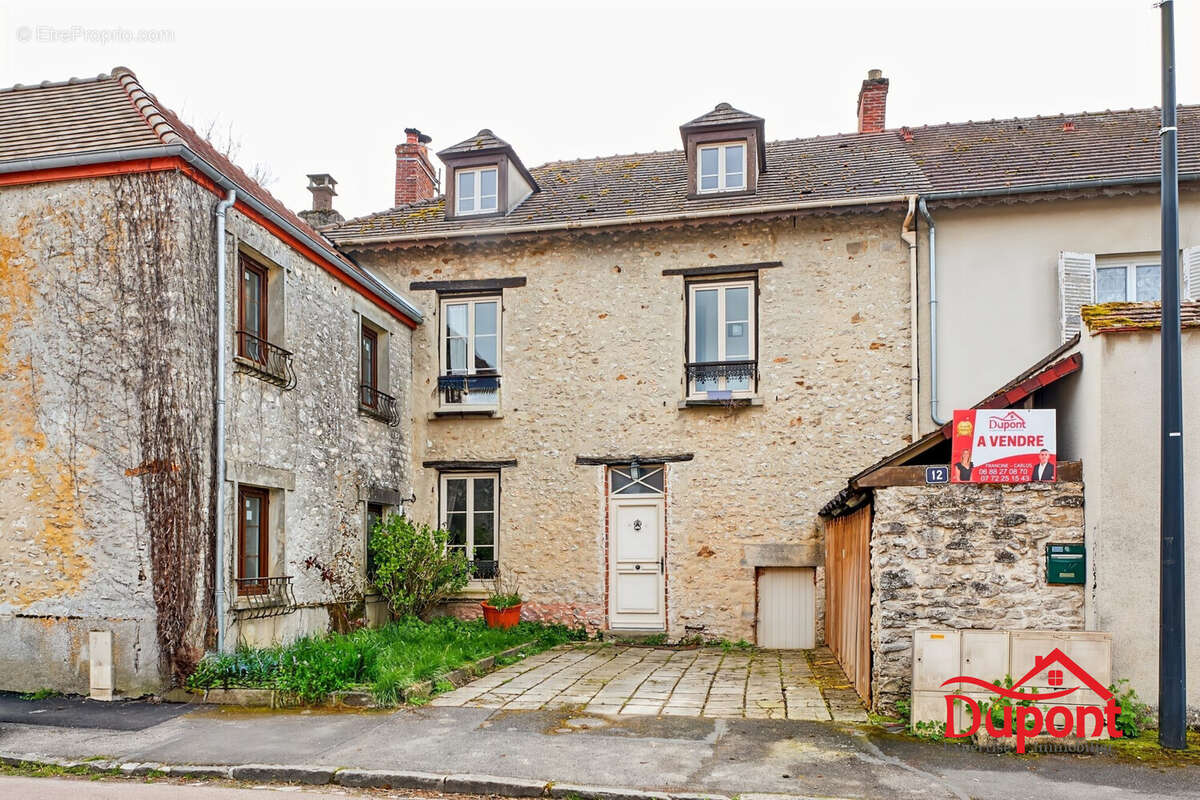 Maison à CUCHARMOY