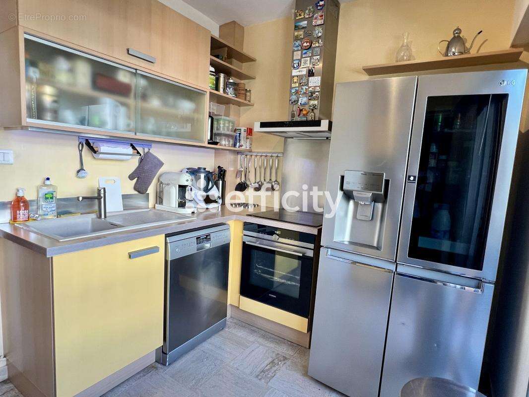 Appartement à MARSEILLE-9E