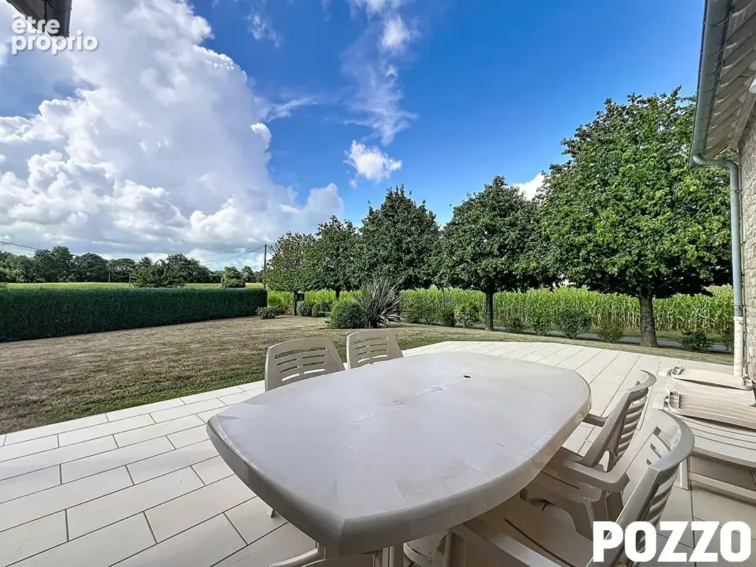 A Vendre - Grandparigny - Maison 6 pièce(s) 142 m² - VIE DE PLAIN-PIED - QUALITE DE CONSTRUCTION - photo 4