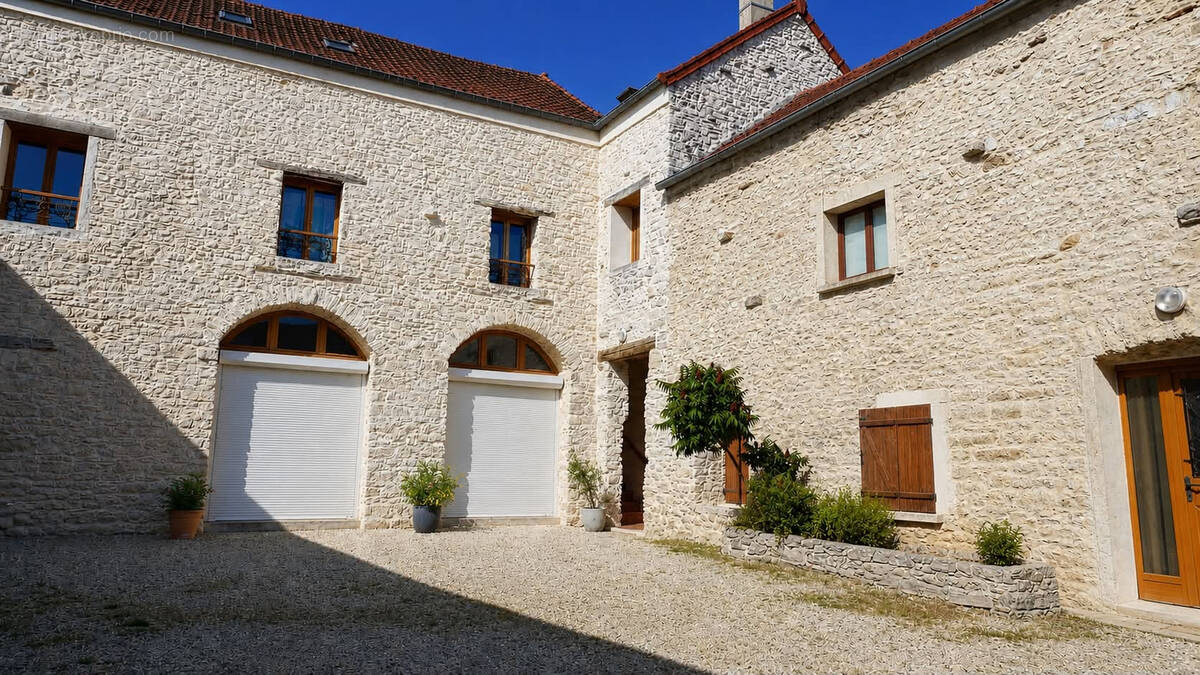 Appartement à GUERVILLE