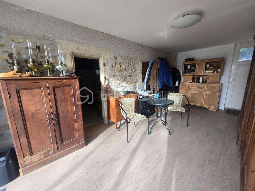 Magnifique Corps de Ferme de 188 m² à Chaulgnes - photo 18