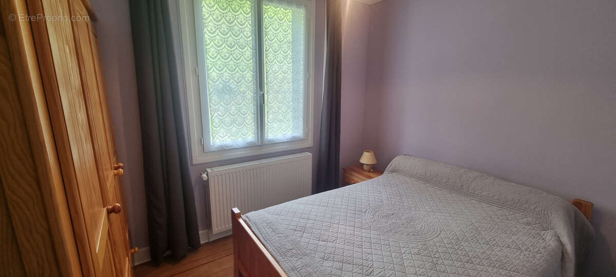 Maison à ENTRAYGUES-SUR-TRUYERE