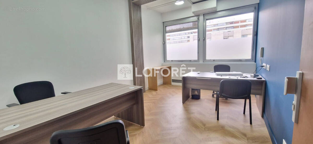 Commerce à SARCELLES