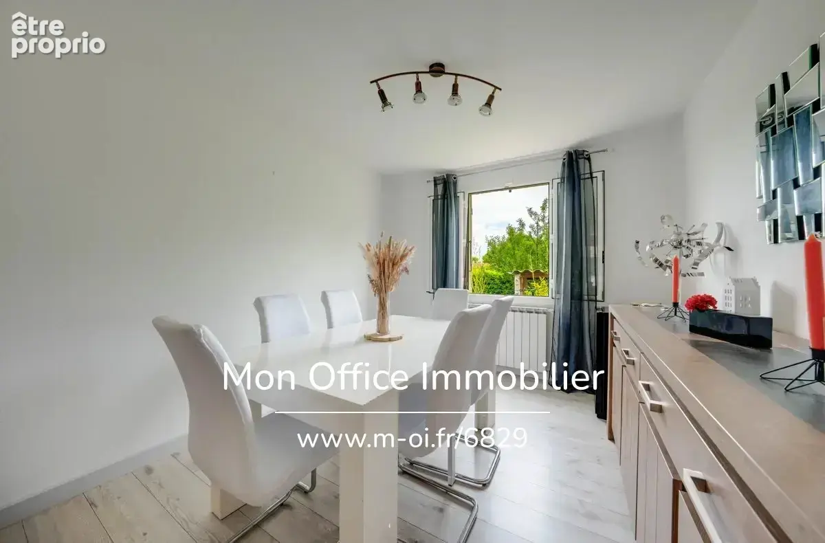 Référence : 6829-CDI - Maison de plain-pied avec piscine et espace annexe indépendant - photo 6