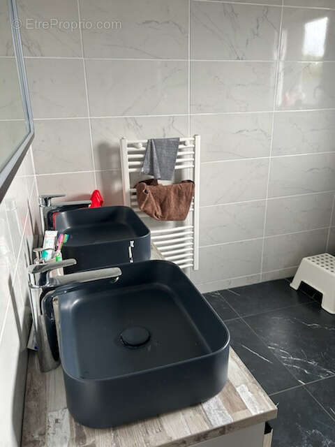 Maison à OSTRICOURT