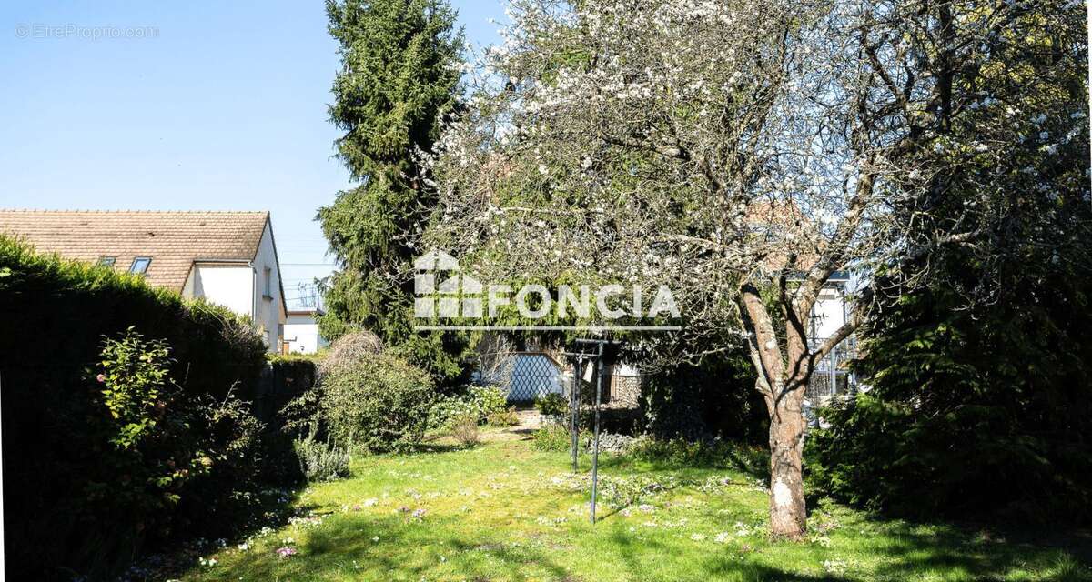Maison à ERMONT