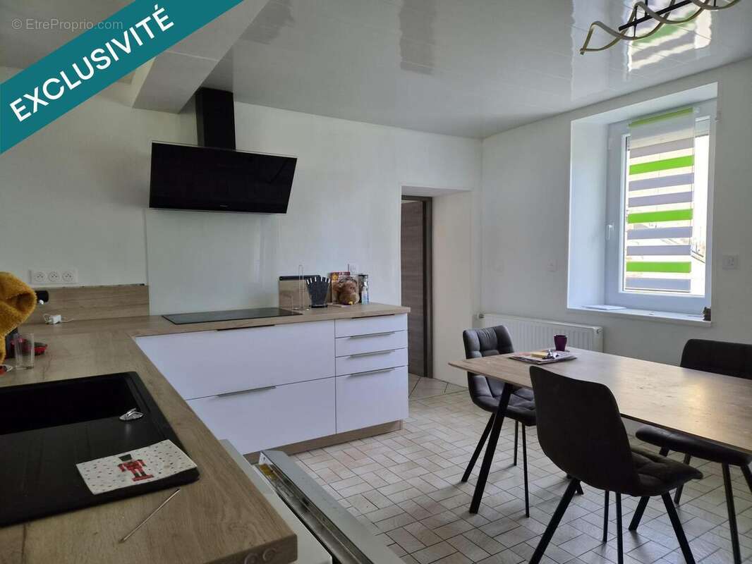 Photo 2 - Maison à LOUROUX-DE-BOUBLE