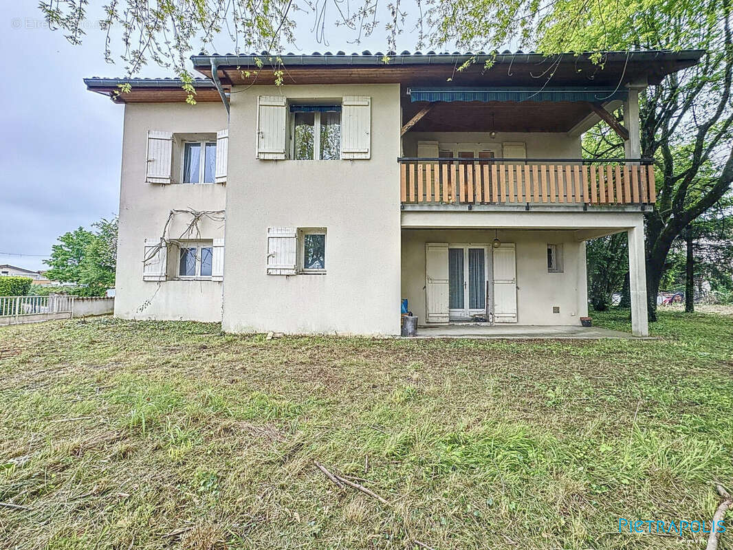 Maison à PONT-DE-VEYLE