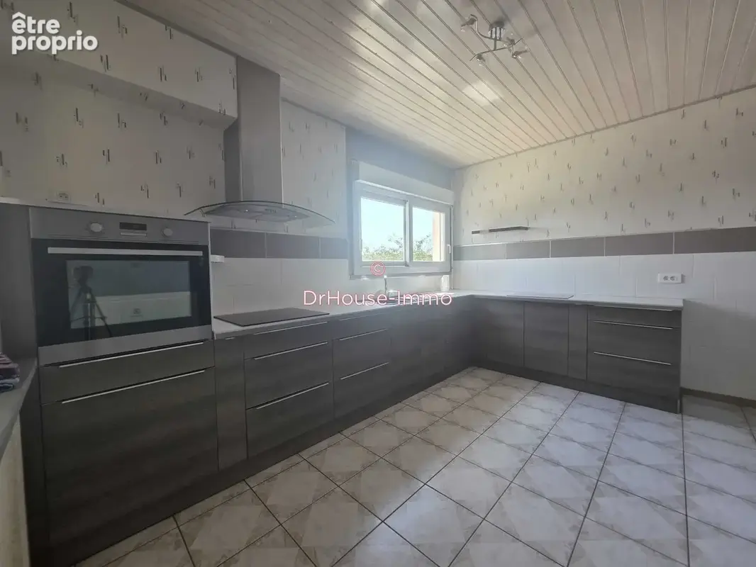 Maison 98 m² à Puyravault  - photo 9