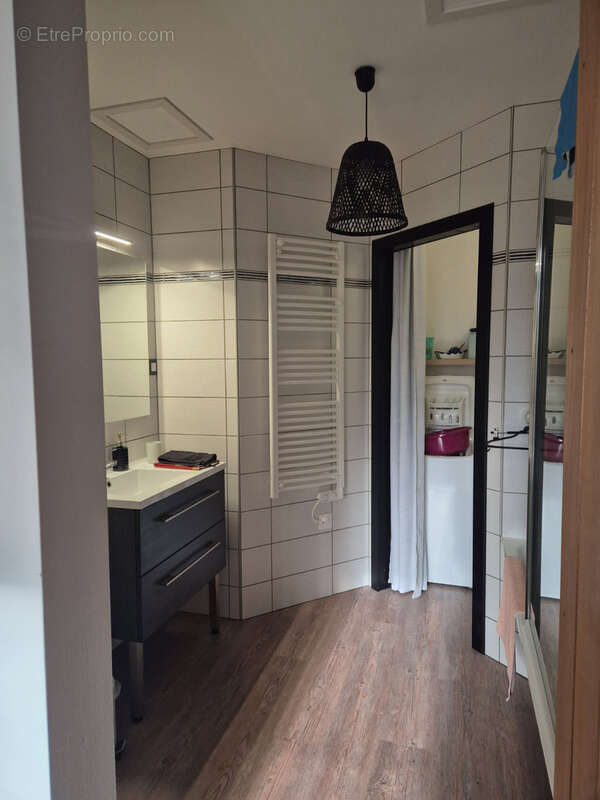 Appartement à CONTREXEVILLE