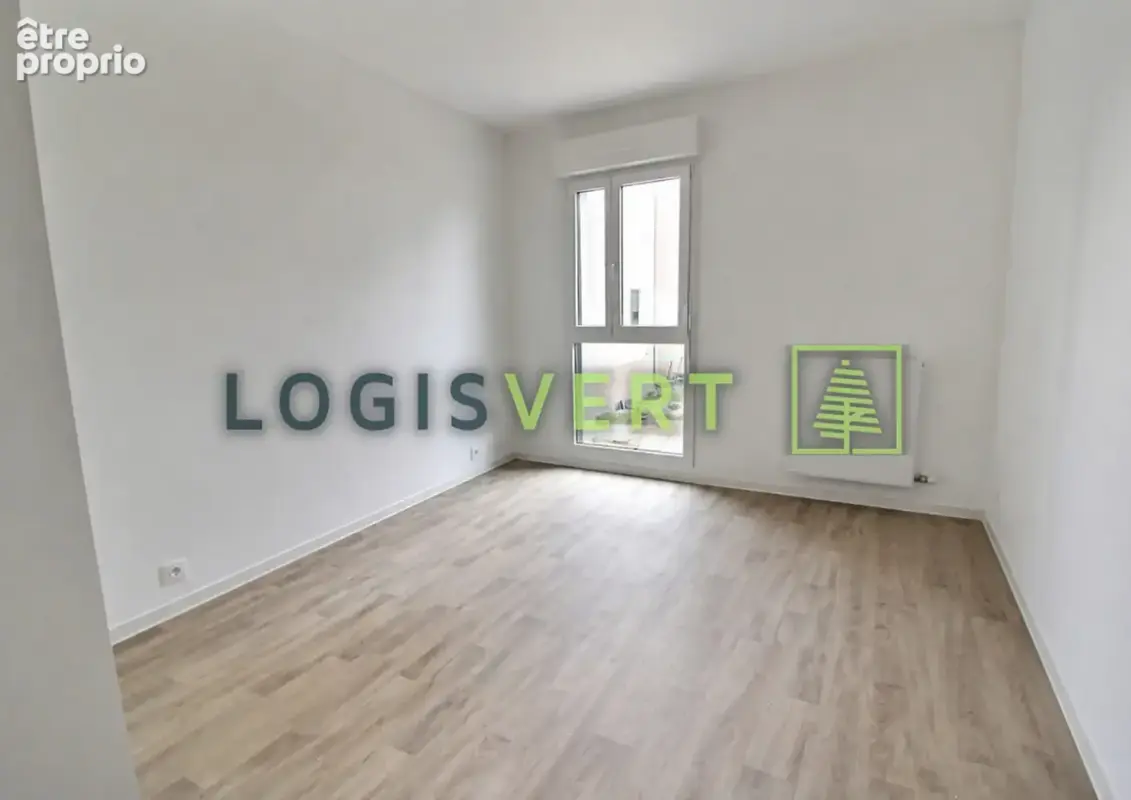 Appartement 5 pièces 95 m² à vendre à Massy (91300) - photo 3
