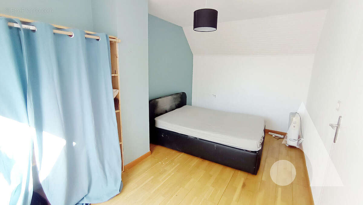 Maison à LA RIVIERE-DE-CORPS