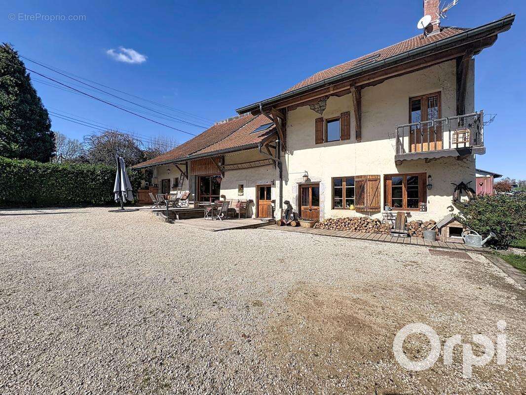 Maison à ARENTHON