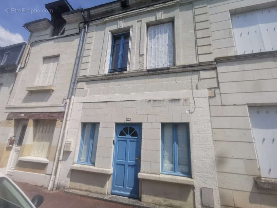 Maison à CHINON