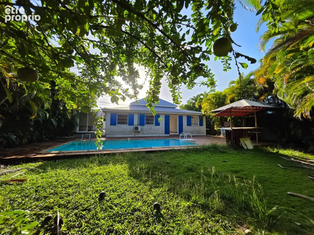 Maison à BAIE-MAHAULT