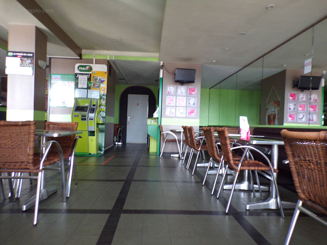 Commerce à PONT-D'AIN