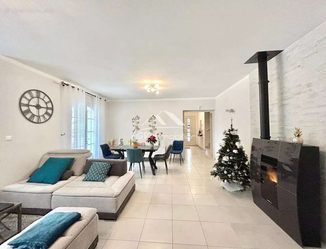 Maison à SAINT-PRIVAT-DES-VIEUX