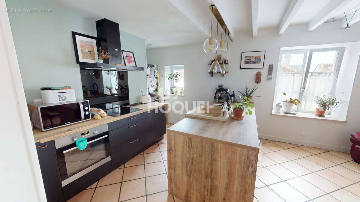 Maison à NUITS-SAINT-GEORGES