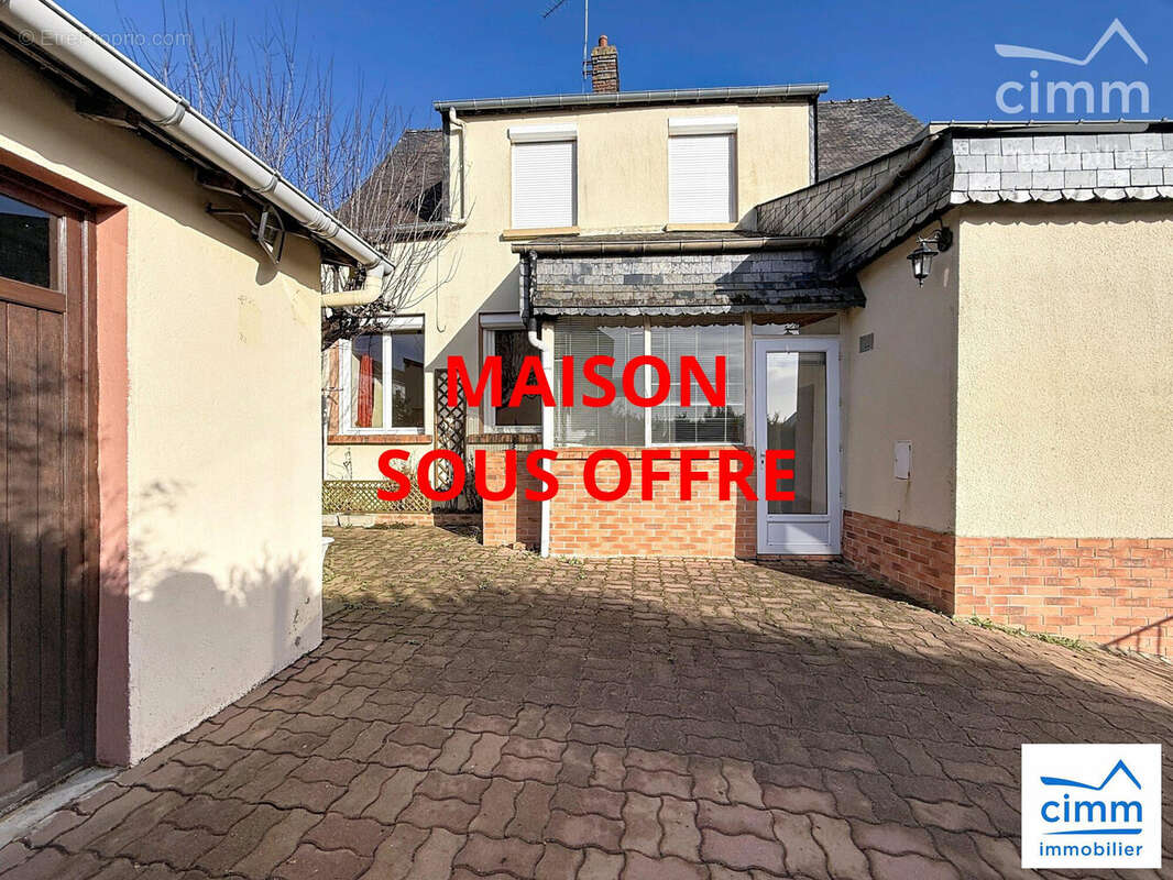 Maison à CHARTRES-DE-BRETAGNE