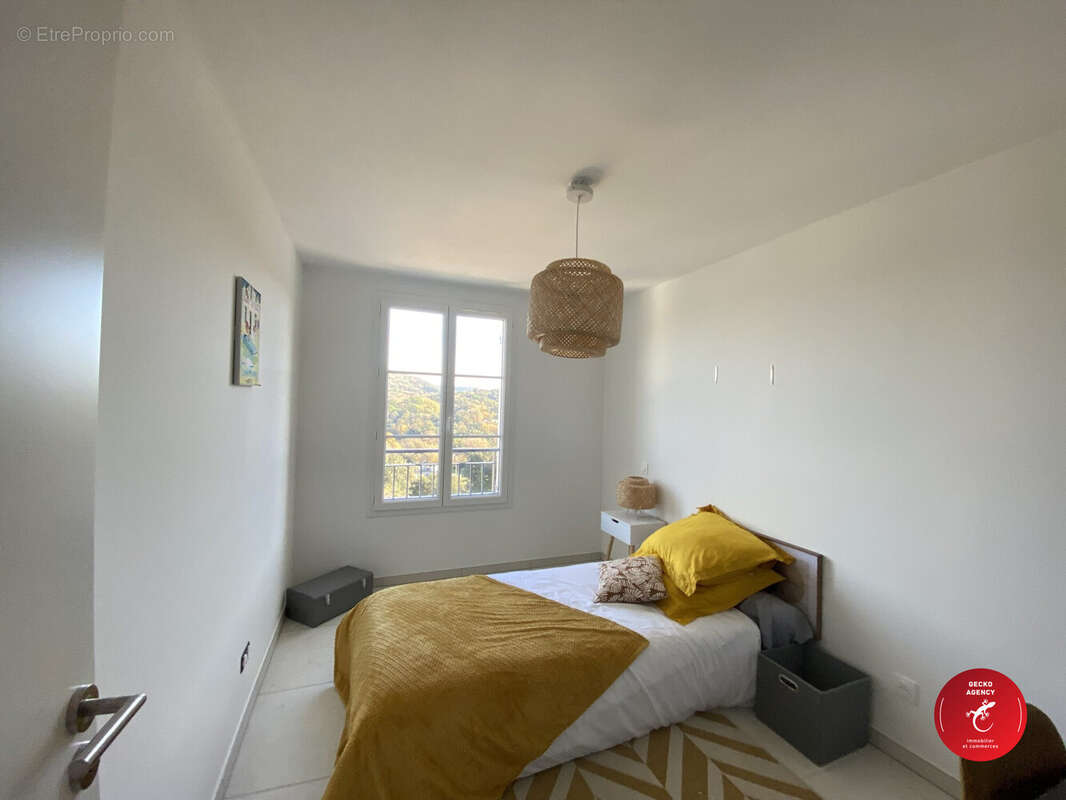 Maison à LA GARDE-FREINET