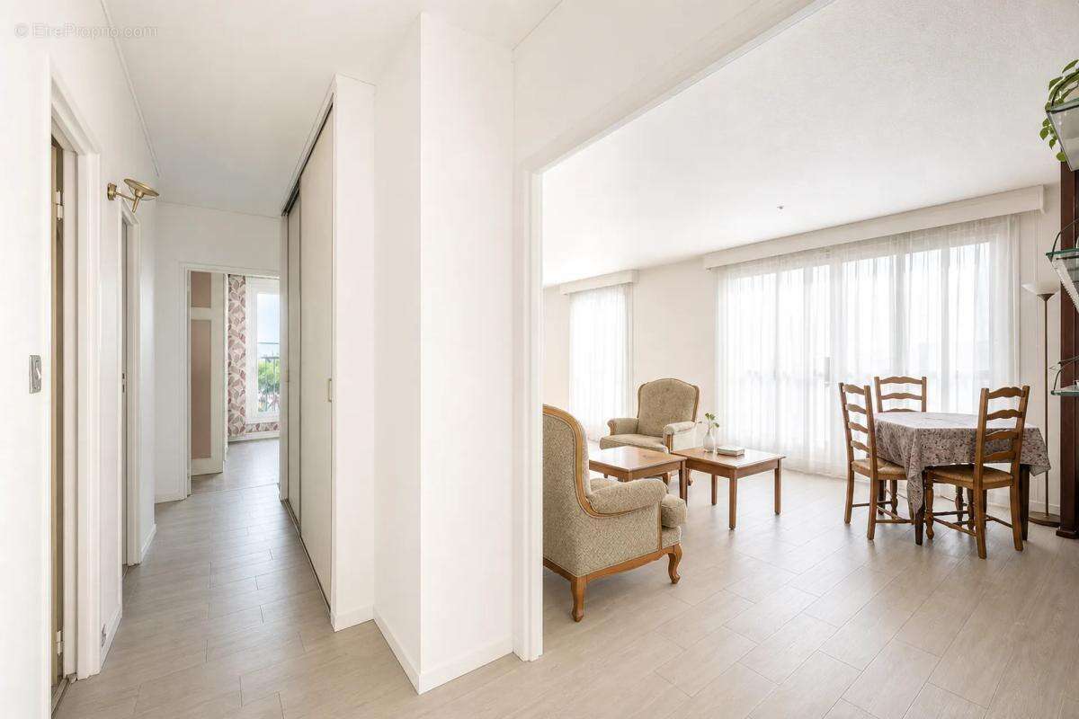 Appartement à SAINT-GRATIEN