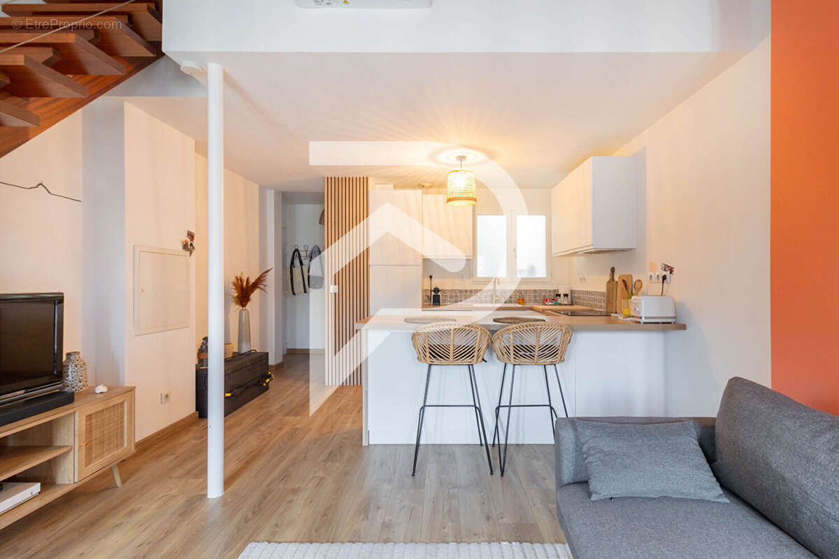 Appartement à MARSEILLE-2E