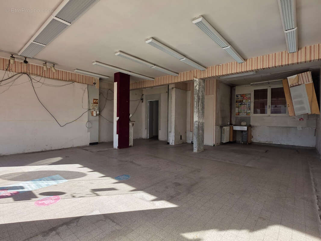 Commerce à SAINT-GERMAIN-EN-LAYE