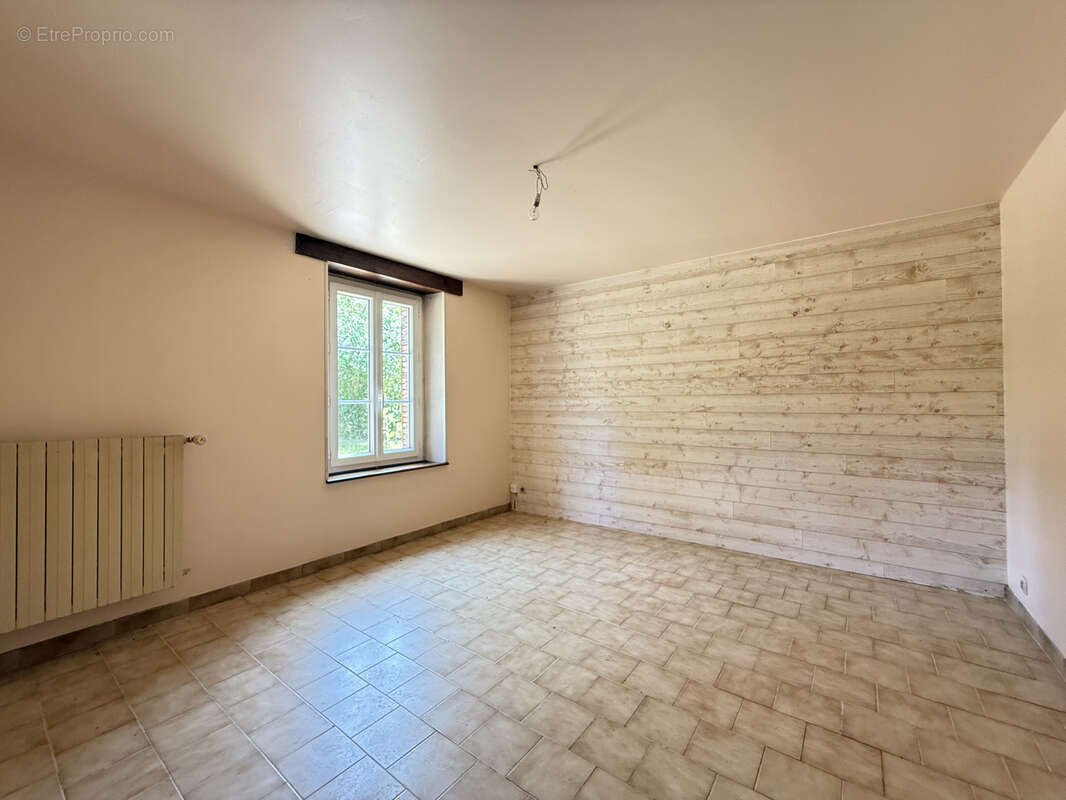 Maison à LONGNY-AU-PERCHE