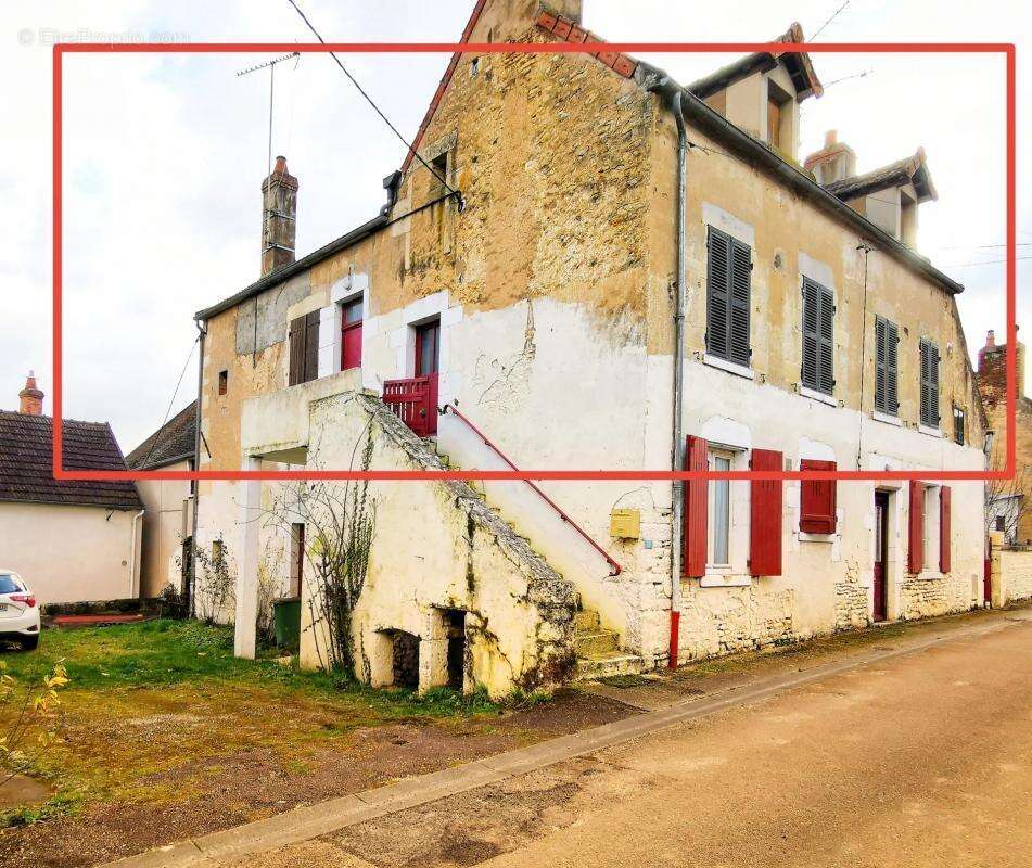 Maison à CORVOL-L&#039;ORGUEILLEUX