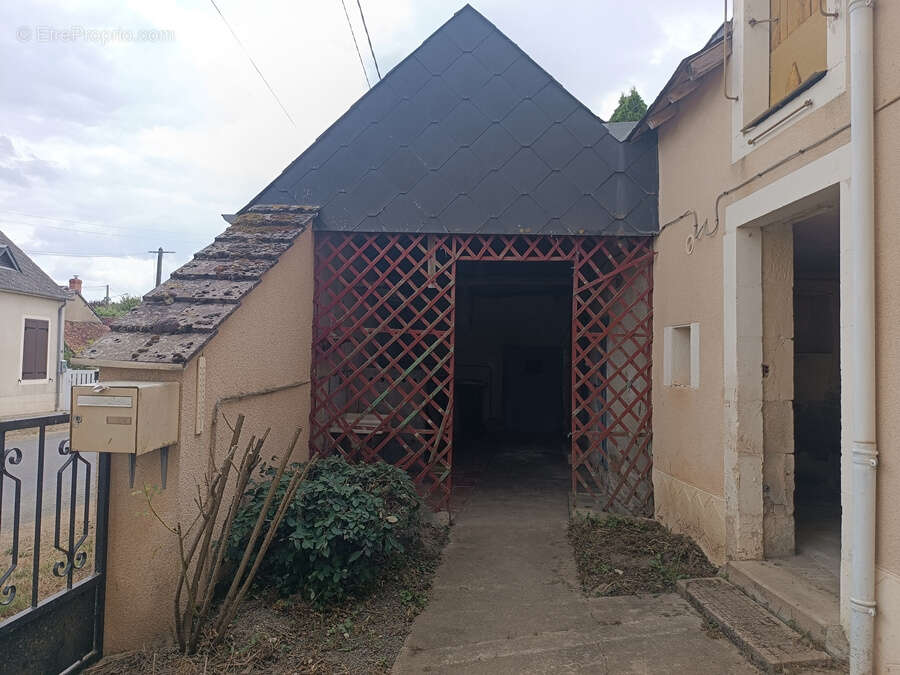 Maison à CORNUSSE