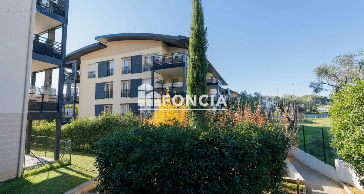 Appartement à LE CANNET