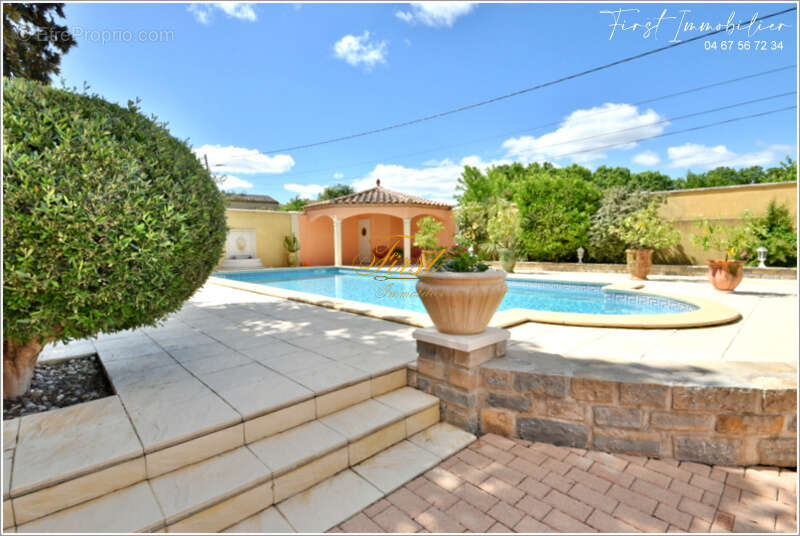 Entre Montpellier et Nimes , sur la commune de GALARGUES Villa F5 ( 4 chambres) sur 1250 m2 + piscine - photo 2