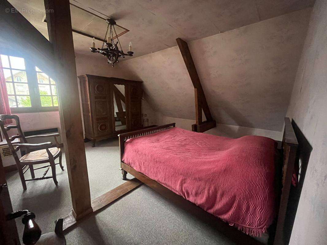 Maison sur sous sol 6 chambres  200 m2 - photo 7