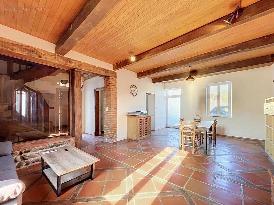 Maison 142 m² à Montesquieu-Volvestre  - photo 2