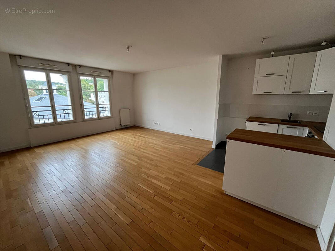 Appartement à CHAVILLE