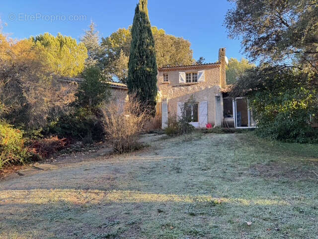 Maison à CHATEAUNEUF-LE-ROUGE