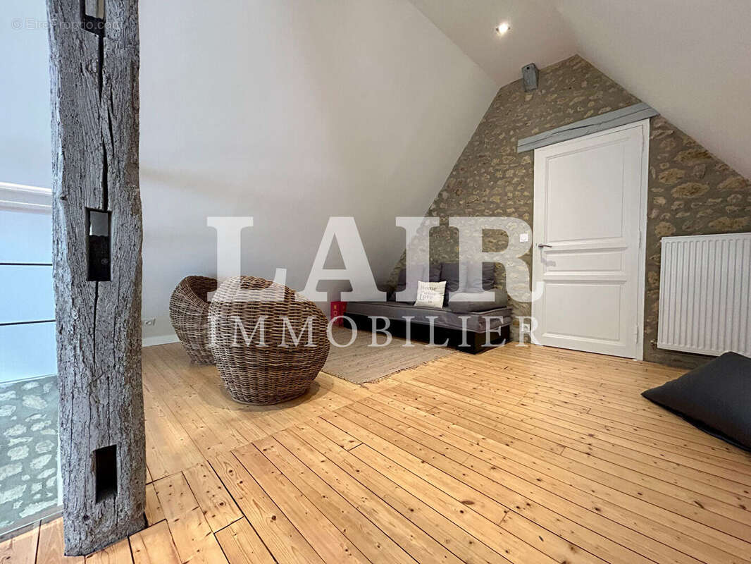 Maison à LE MELE-SUR-SARTHE