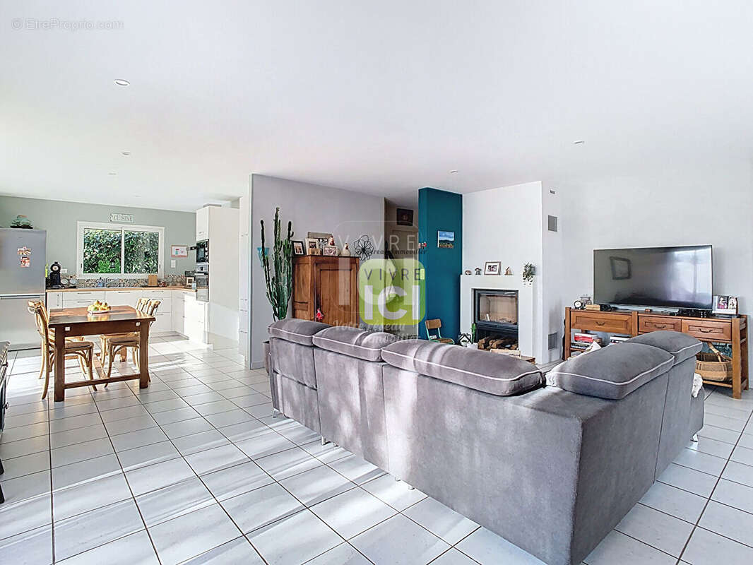 Maison à TREMENTINES