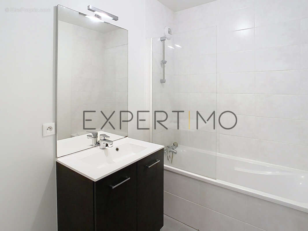 Appartement à HEROUVILLE-SAINT-CLAIR