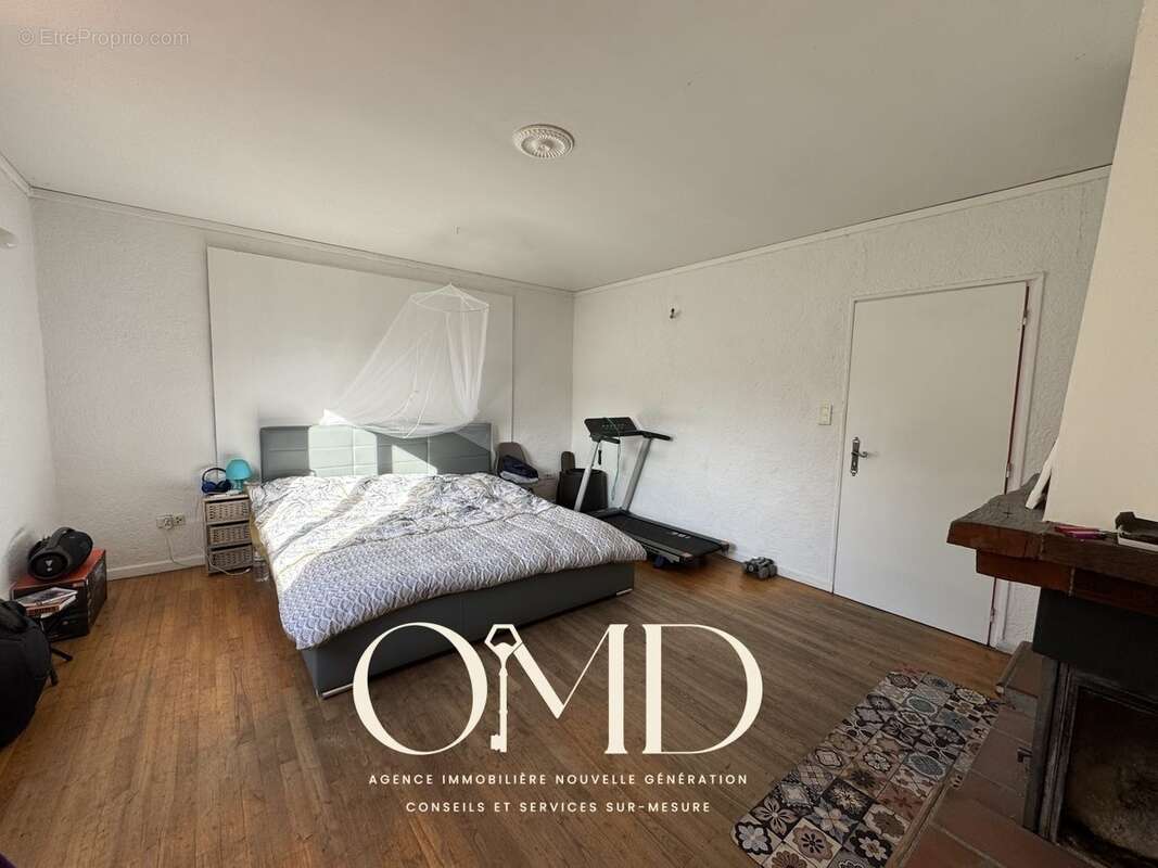 Maison à MONTESQUIEU-VOLVESTRE